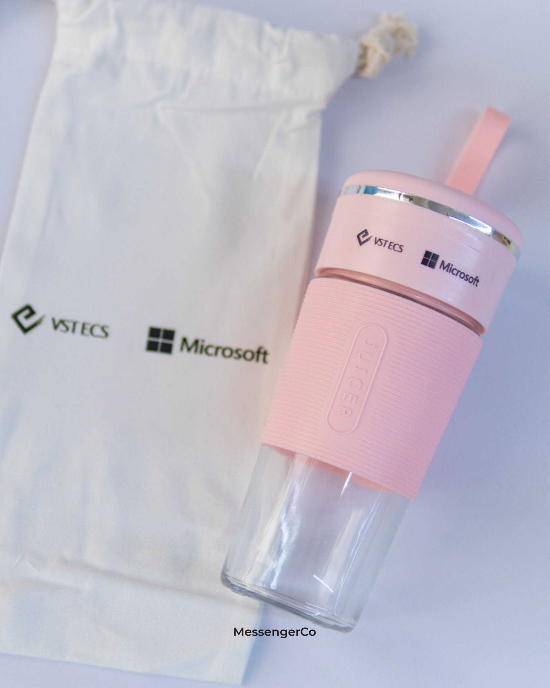 Flask gift set - vstecs x microsoft product photo portrait-3