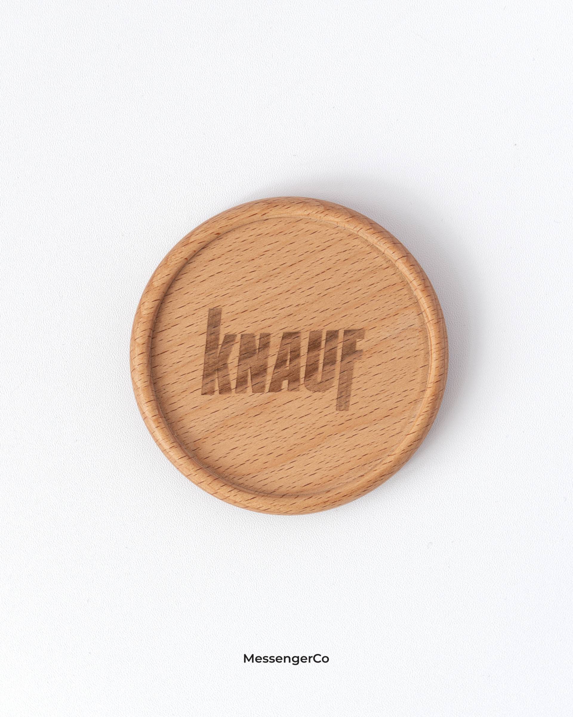 Custoom hot cocoa box (family day) - knauf product photo portrait-5
