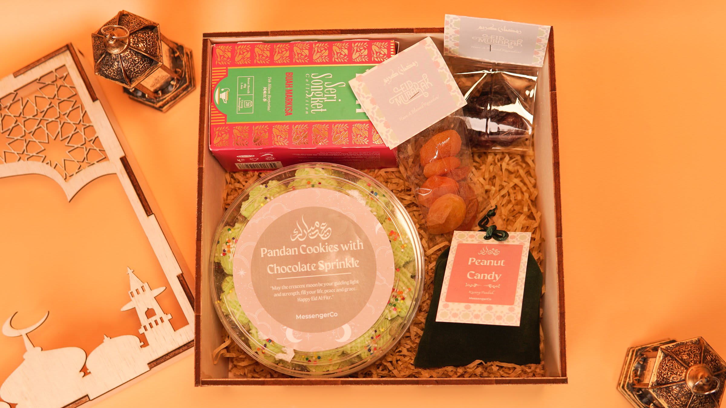 Raya gift set - eid product photo landscape-2