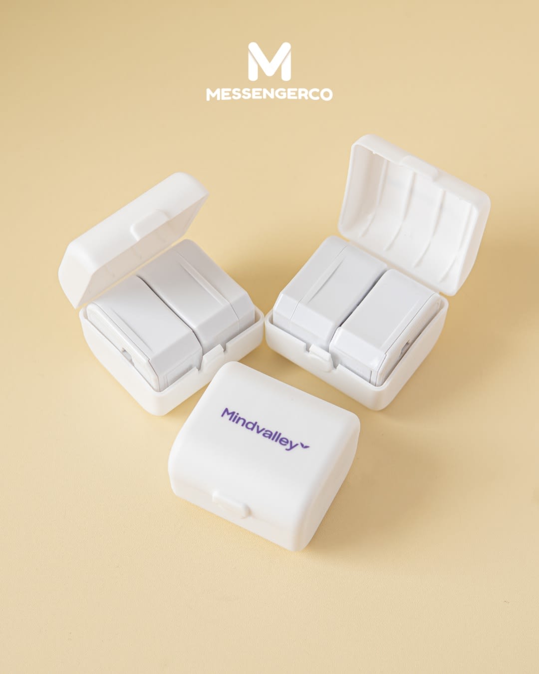 Customized corporate gift set - mindvalley product photo portrait-2