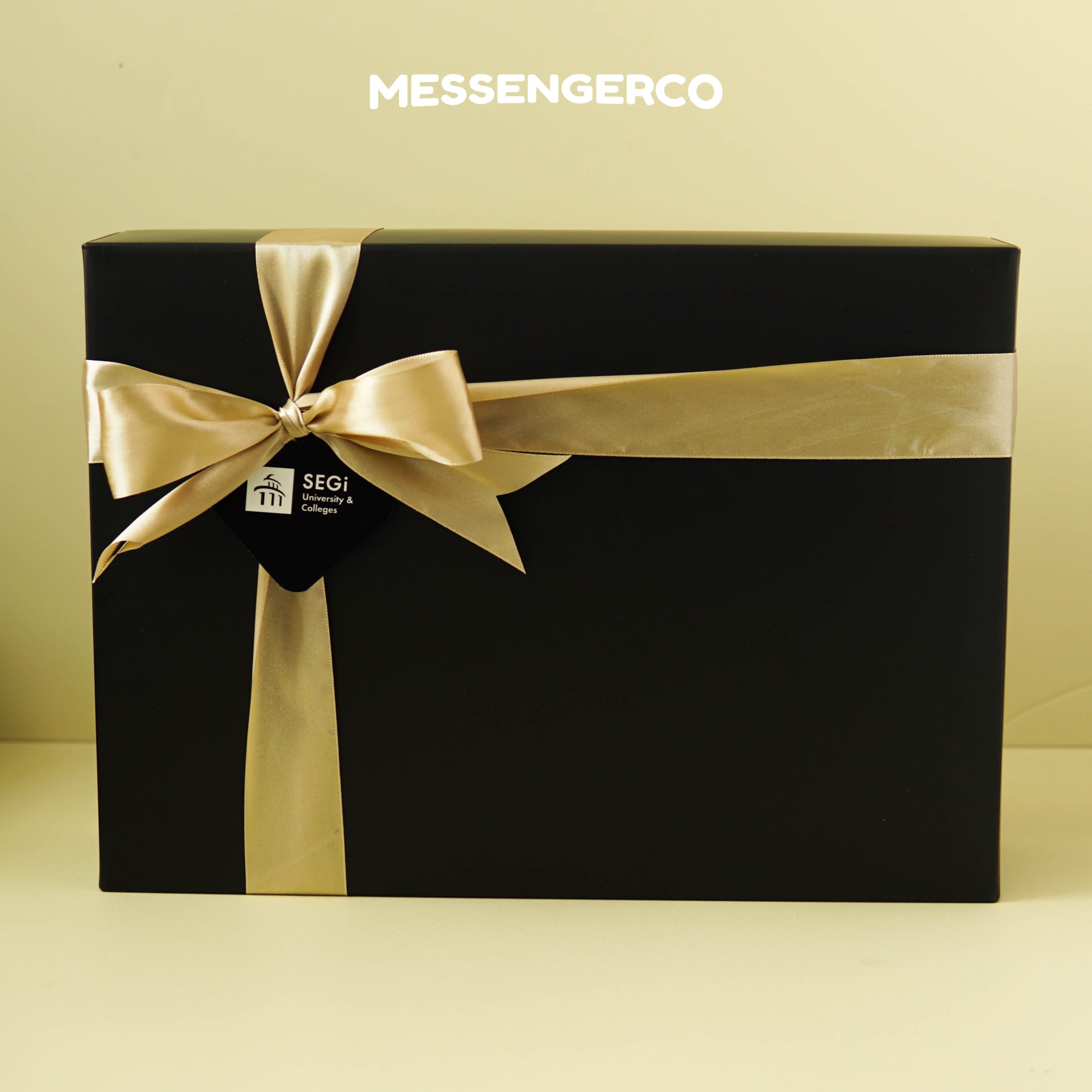 Premium gift set - segi college product photo square-2