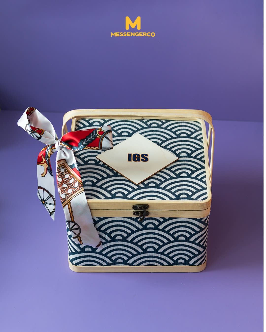 Mid-autumn gift for integrated global solutions (igs) product photo portrait-2