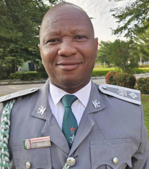  Titus Omajali 