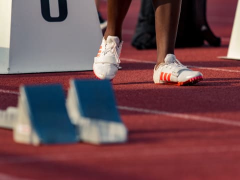 Athlétisme — records, distances et hauteurs