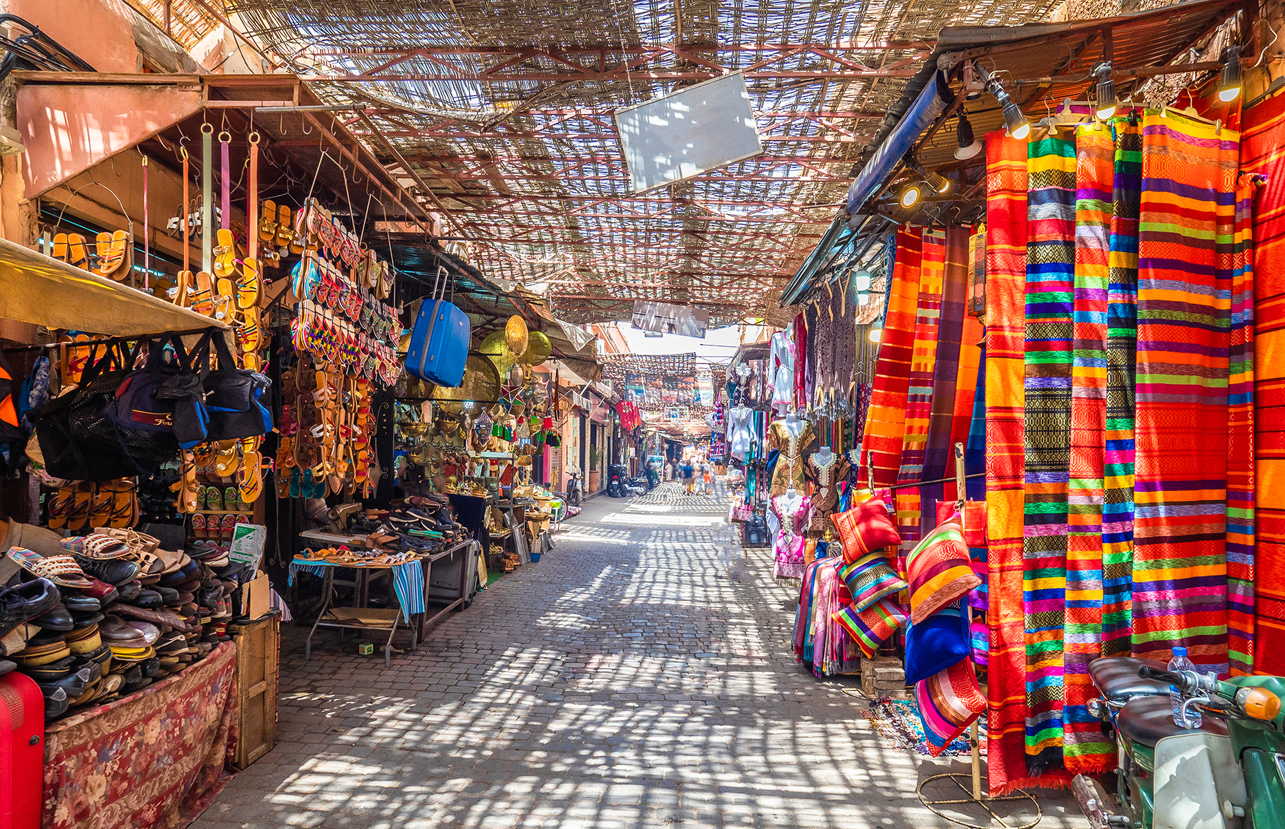 How to Navigate Moroccan Souks Like a Pro