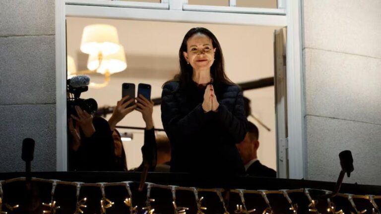 María Corina Machado sufre fractura de vértebra en su huida a Oslo