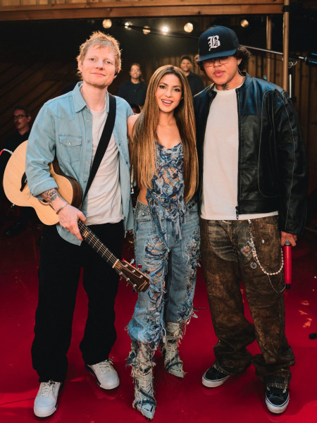 Shakira colabora con Ed Sheeran y Beéle en una nueva versión de “Hips Don’t Lie”