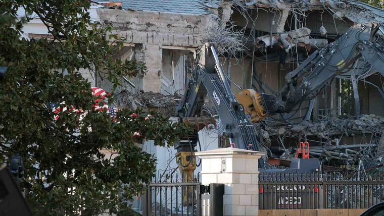 Inician trabajos de demolición en parte de la Casa Blanca para construir salón de baile de Trump
