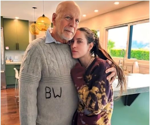 Bruce Willis reaparece tras ser trasladado a residencia de cuidados