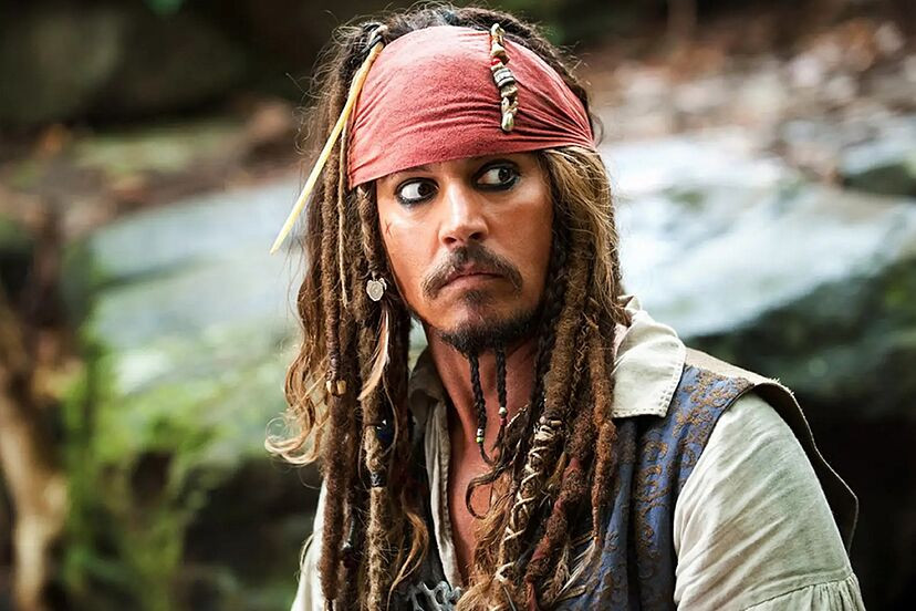 ¡Un increíble gesto! Johnny Depp visita hospital infantil como ‘Jack Sparrow’