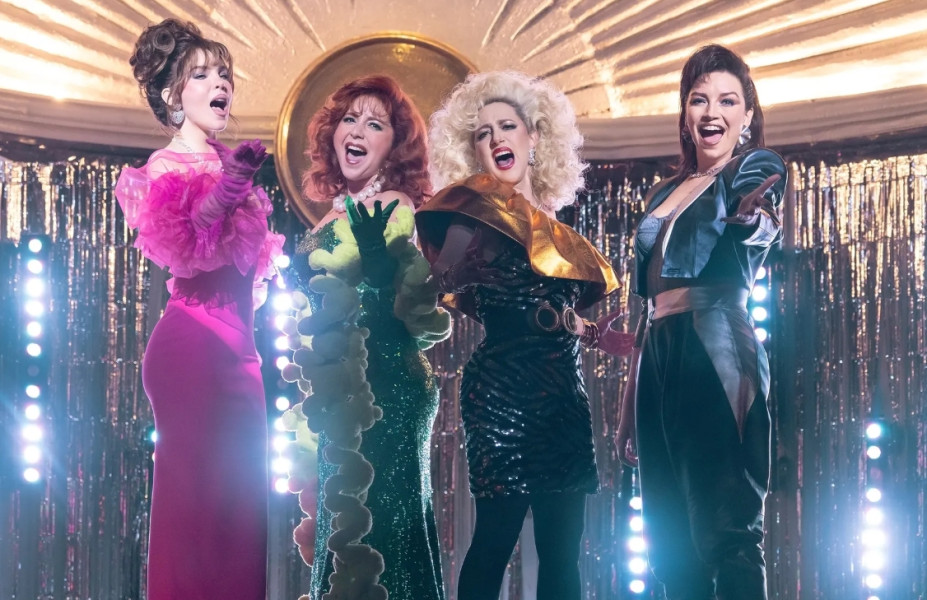 Elenco de ‘Mentiras’ se presenta en la clausura del desfile de la FICG