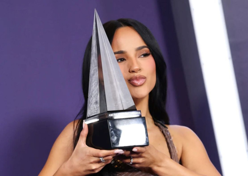 ¡Wow! Conoce a los artistas que arrasaron en los American Music Awards 2025