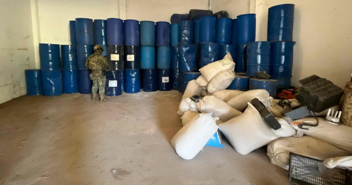 Desmantelan laboratorios clandestinos de drogas sintéticas en Petatlán, Guerrero