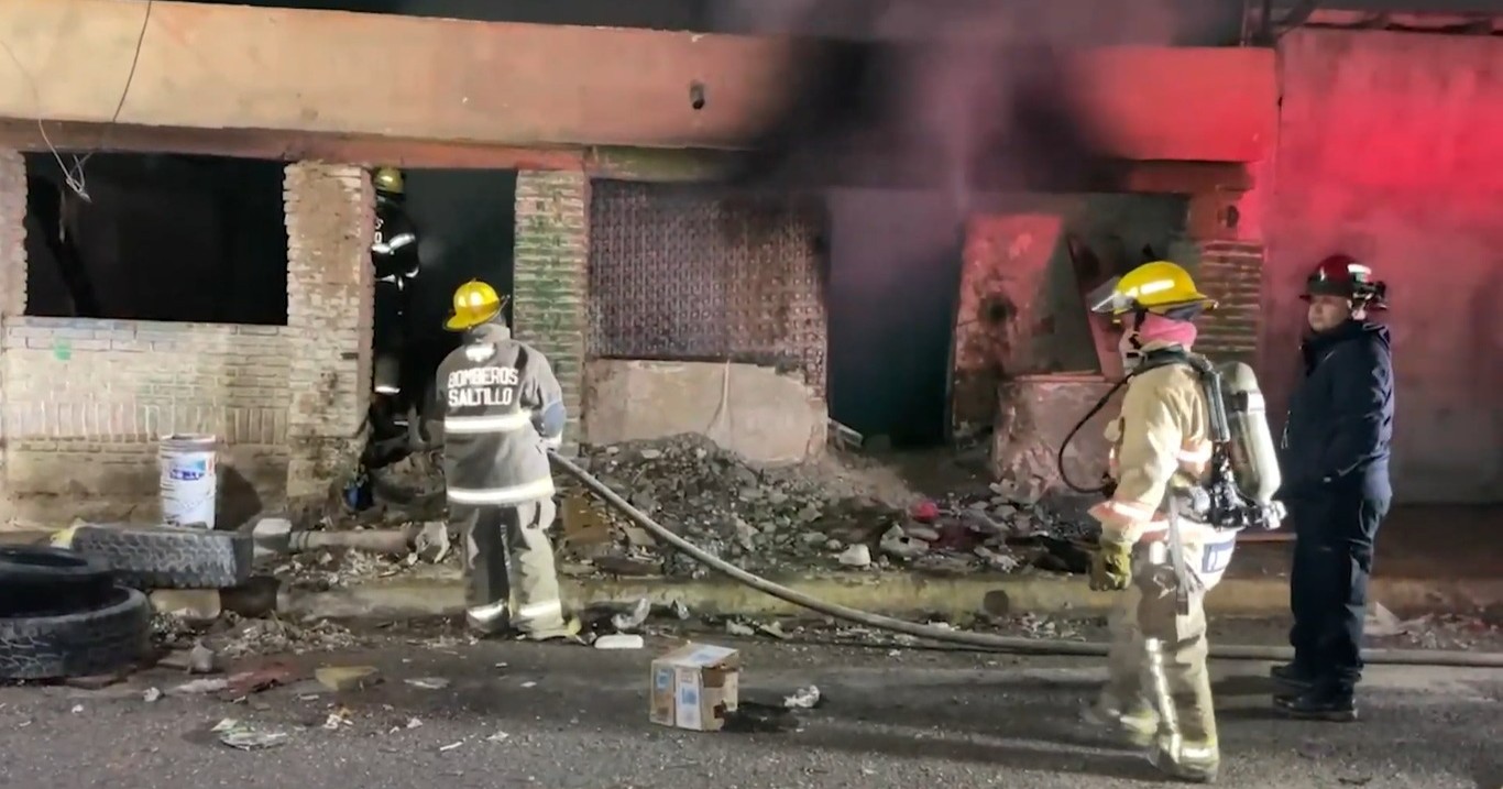 Banda de malandros provoca incendio intencional en la colonia Nueva Tlaxcala