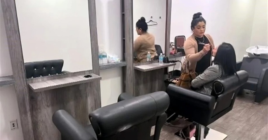 Clausuran salón de belleza dentro del Senado