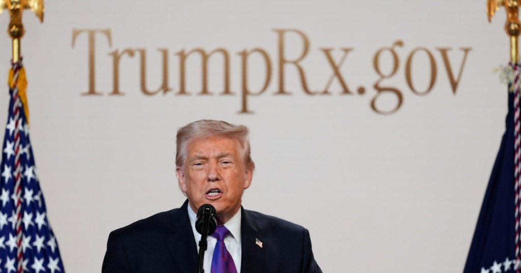 Donald Trump anuncia a Trumprx, la alternativa para obtener medicinas a precios accesibles
