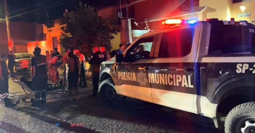 Familia es atacada en su hogar por hombre con arma blanca