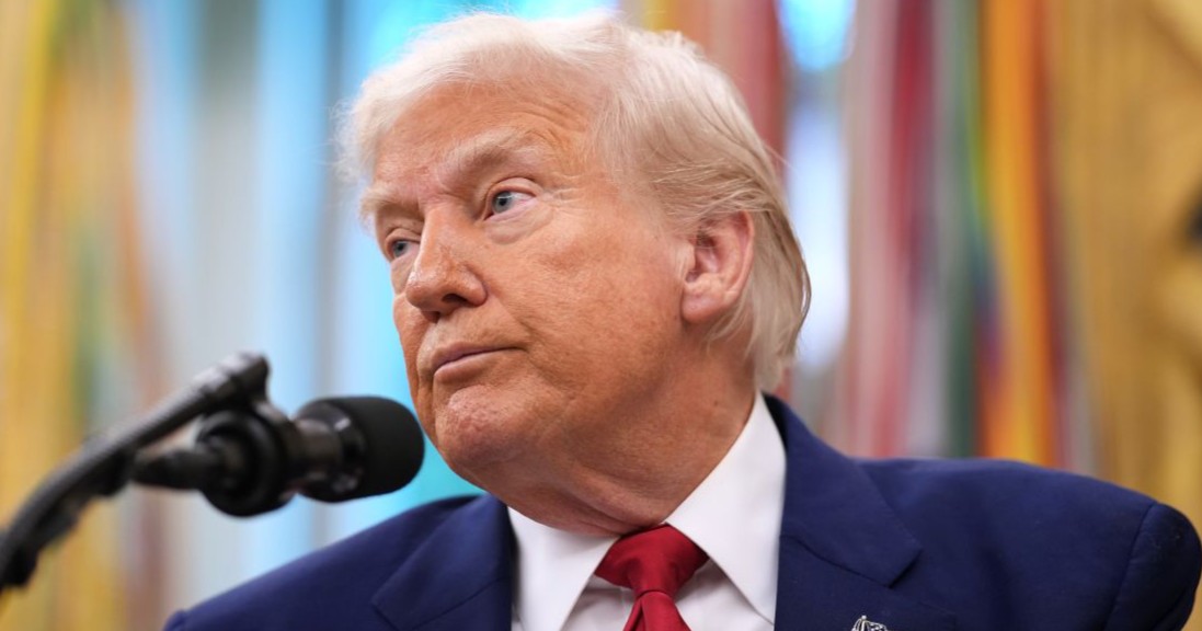 Trump advierte a Irán sobre las consecuencias si no alcanza acuerdo