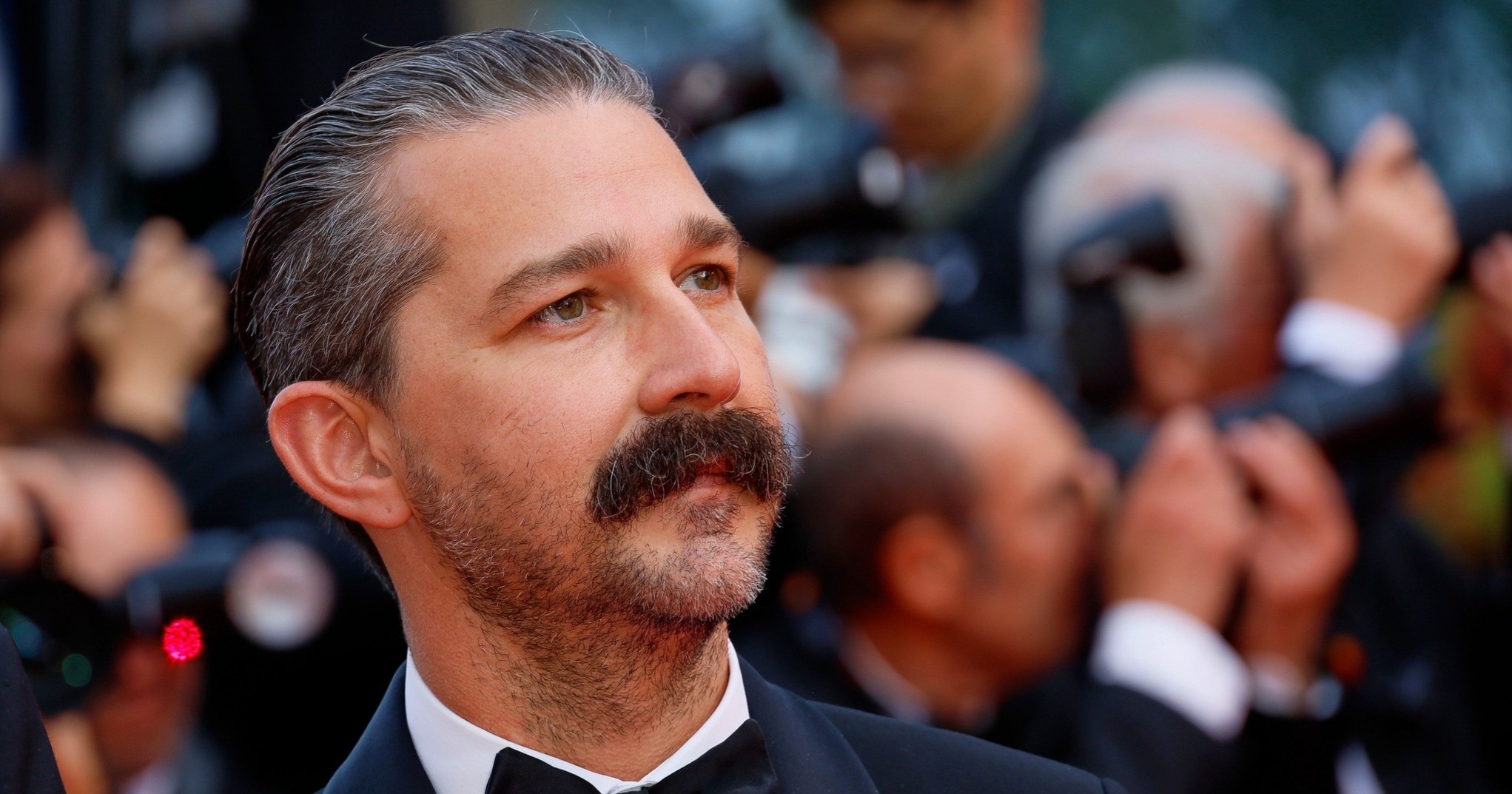 Arrestan a Shia Labeouf tras protagonizar pelea durante Mardi Gras en Nueva Orleans