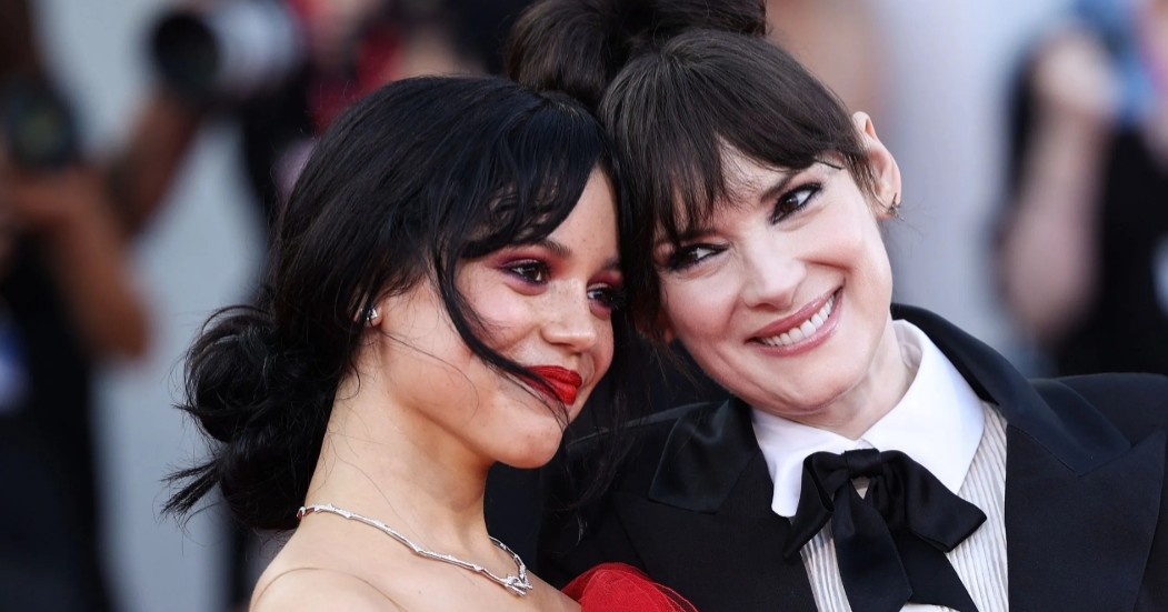 Winona Ryder confirma su regreso con Tim Burton en la tercera temporada de Merlina