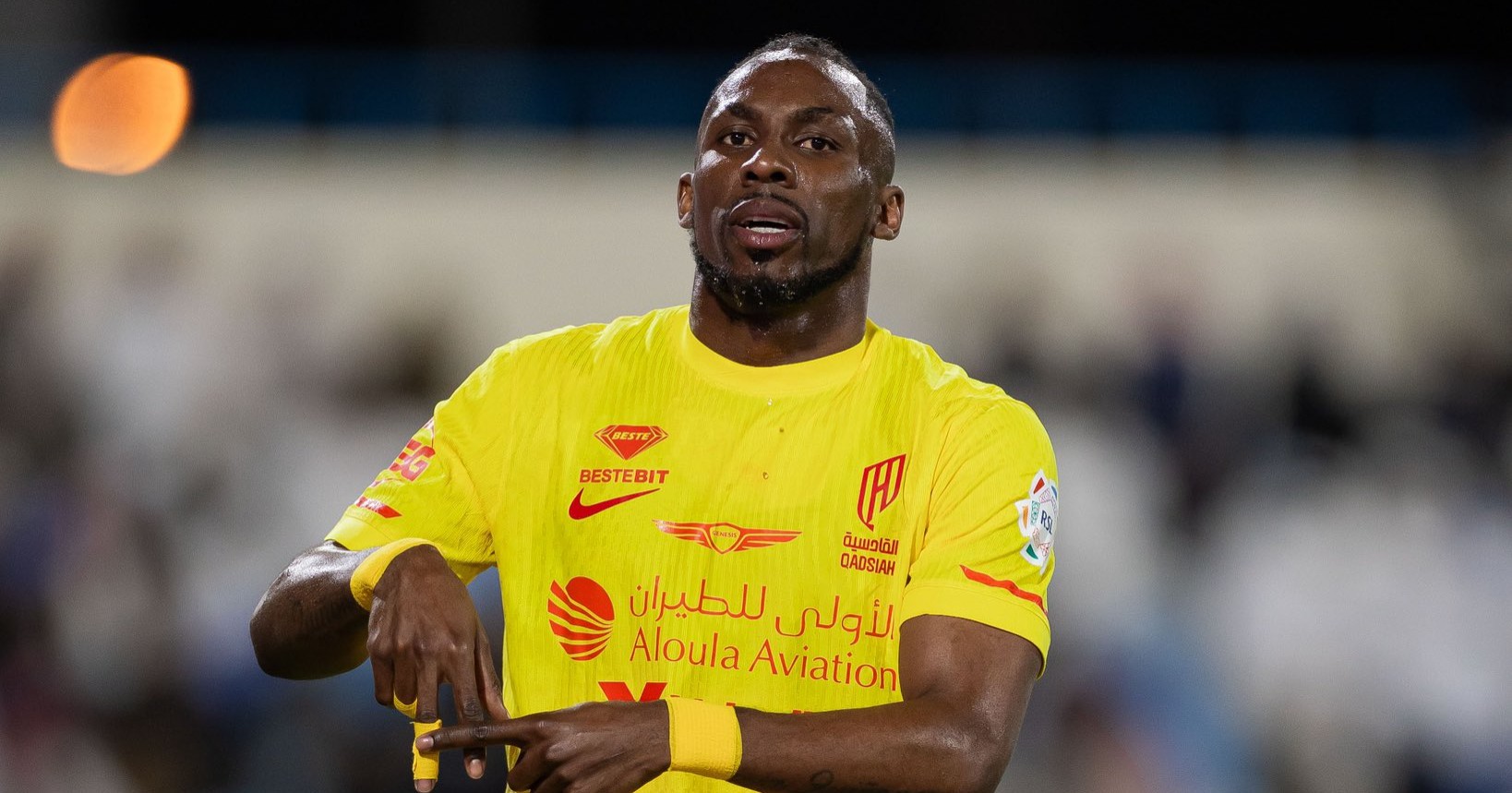 ¡Está encendido!; Quiñones vuelve a marcar en la goleada del Al-Qadsiah por 4-0