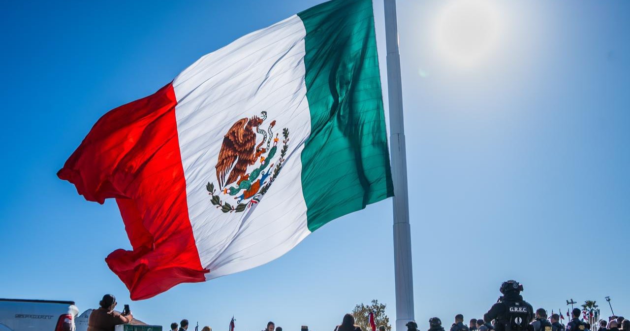Conmemoran Día de la Bandera en Piedras Negras