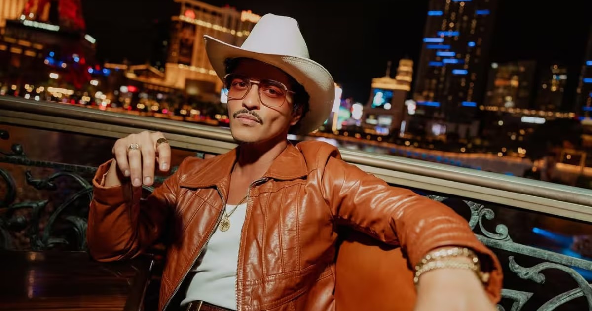 Bruno Mars estrena el nuevo álbum 'The Romantic' tras una espera de 10 años