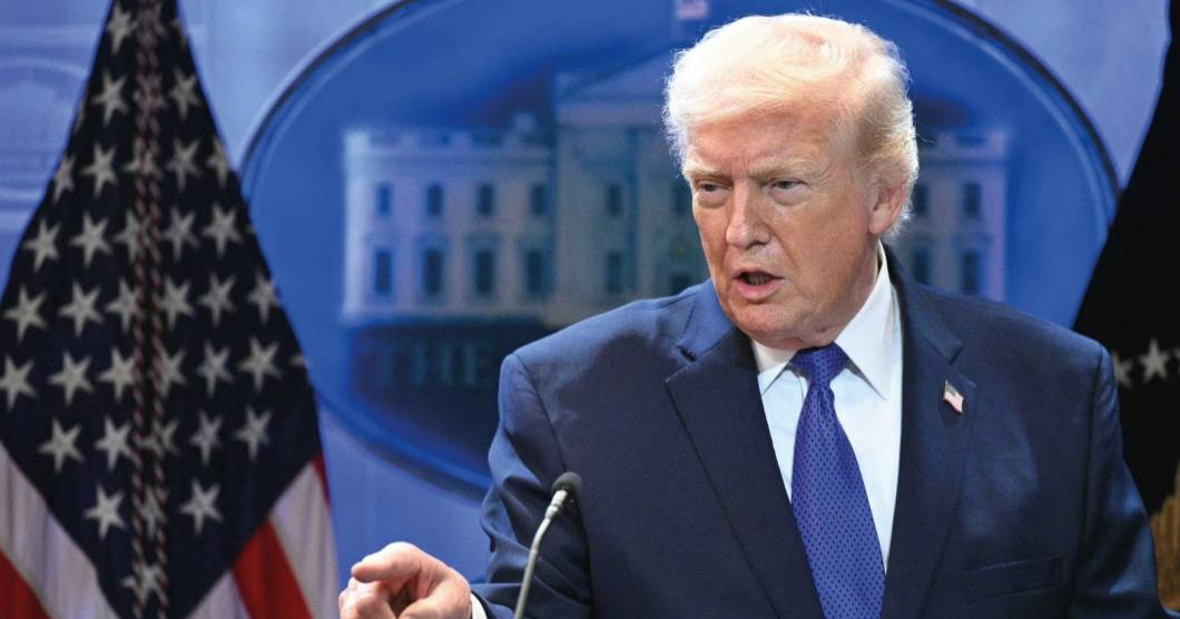 Operación ‘Furia Épica’ contra Irán avanza rápido, afirma Trump