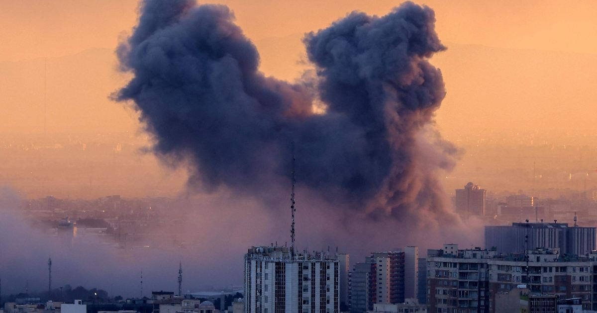 Aeropuerto Internacional de Teherán es destruido tras bombardeo israelí