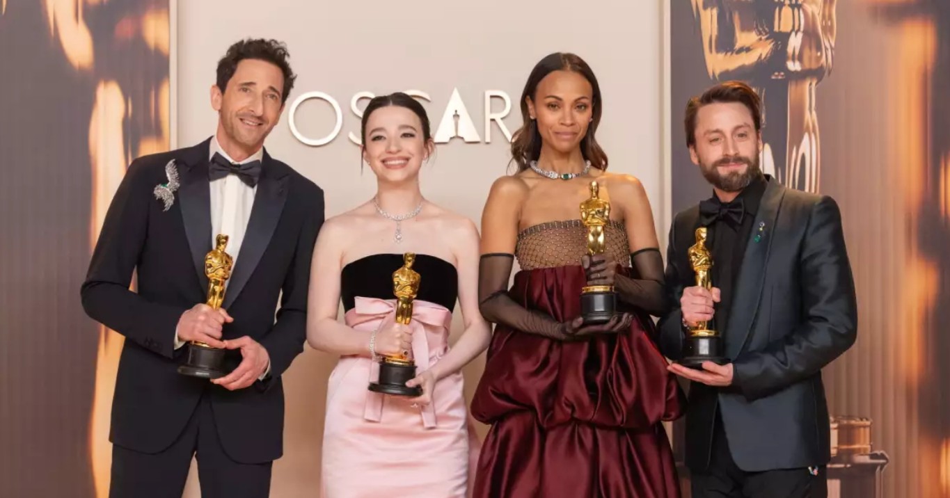 Los ganadores del 2025 regresan como presentadores a los Premios Oscar 2026