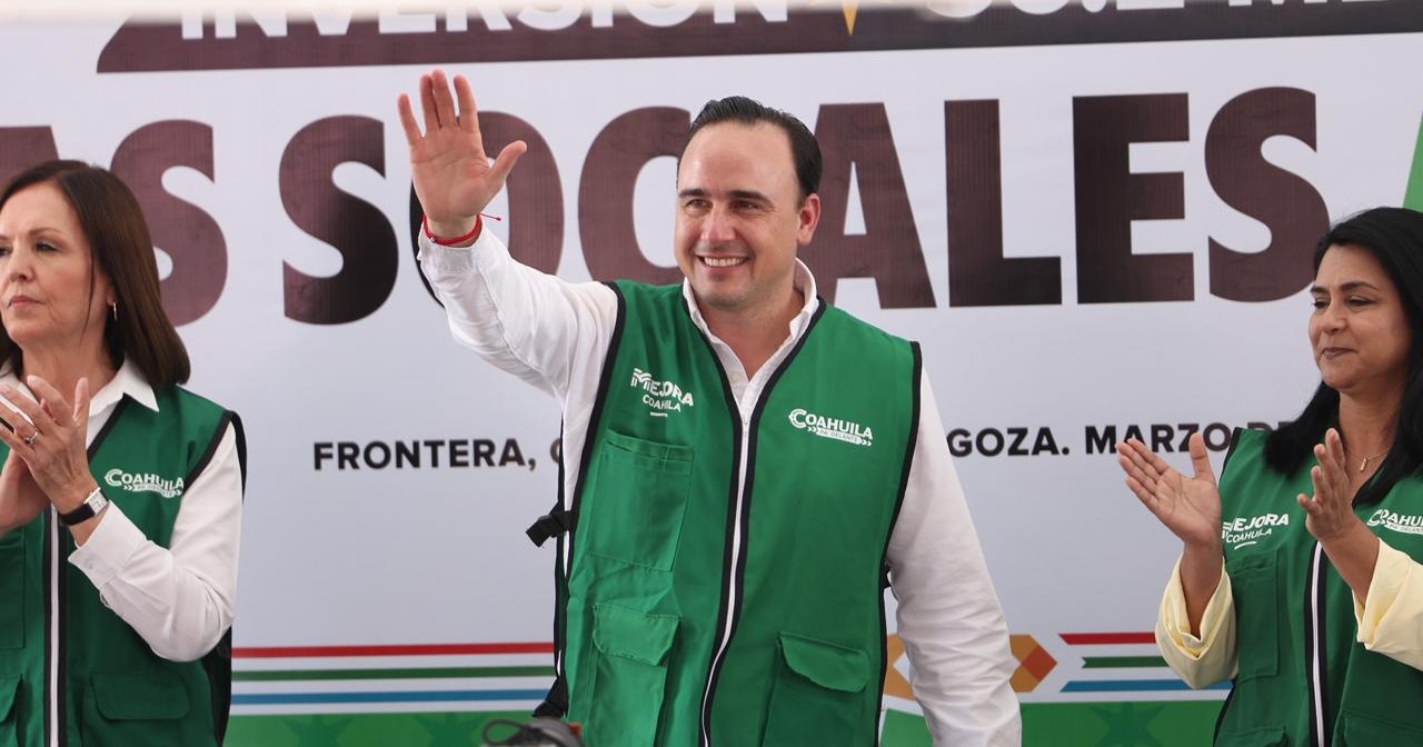 Entrega Manolo Obras de infraestructura social en Frontera