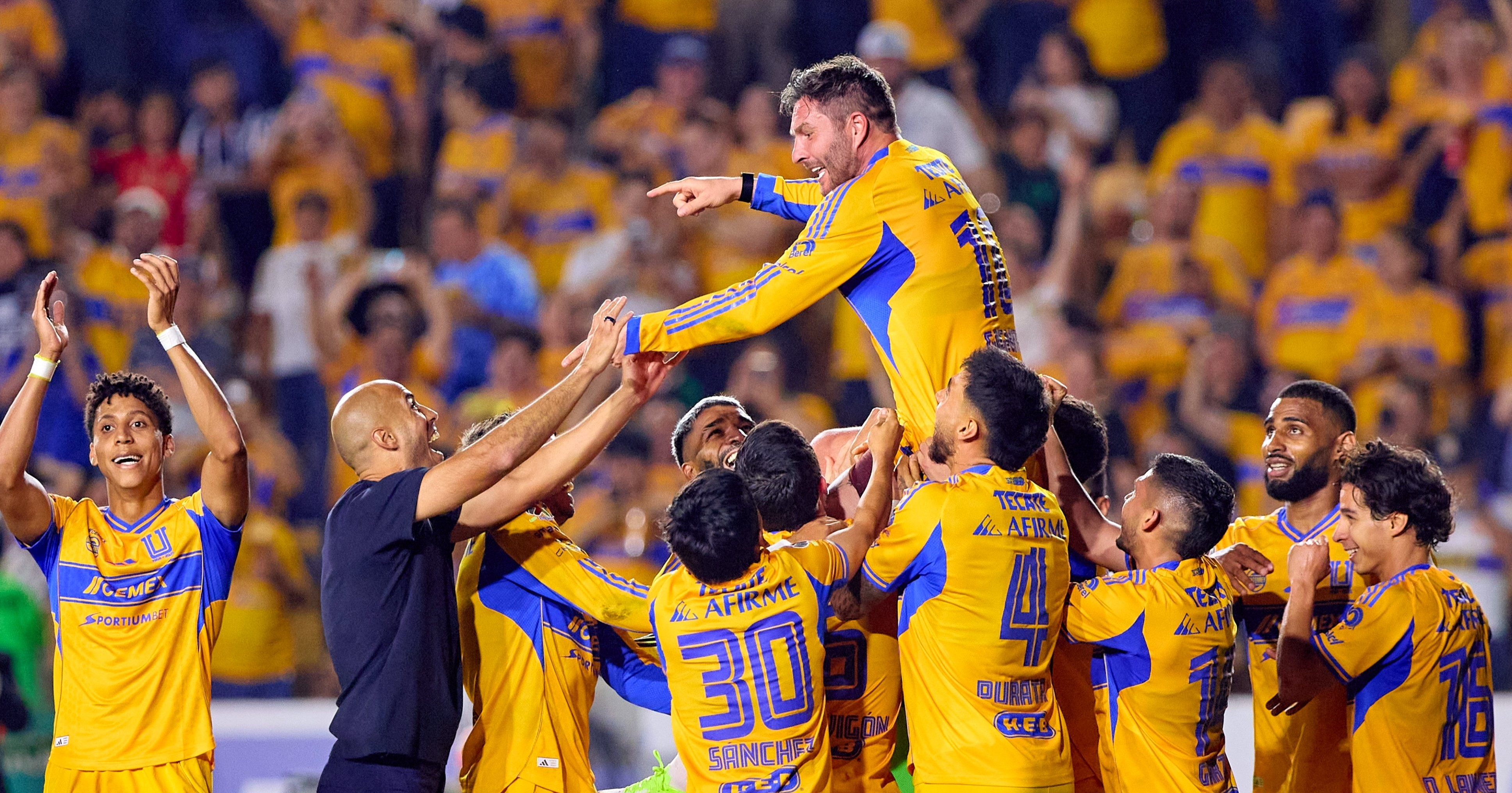 ¡De película!; Gignac le da la victoria de último minuto a Tigres en el Clásico Regio 