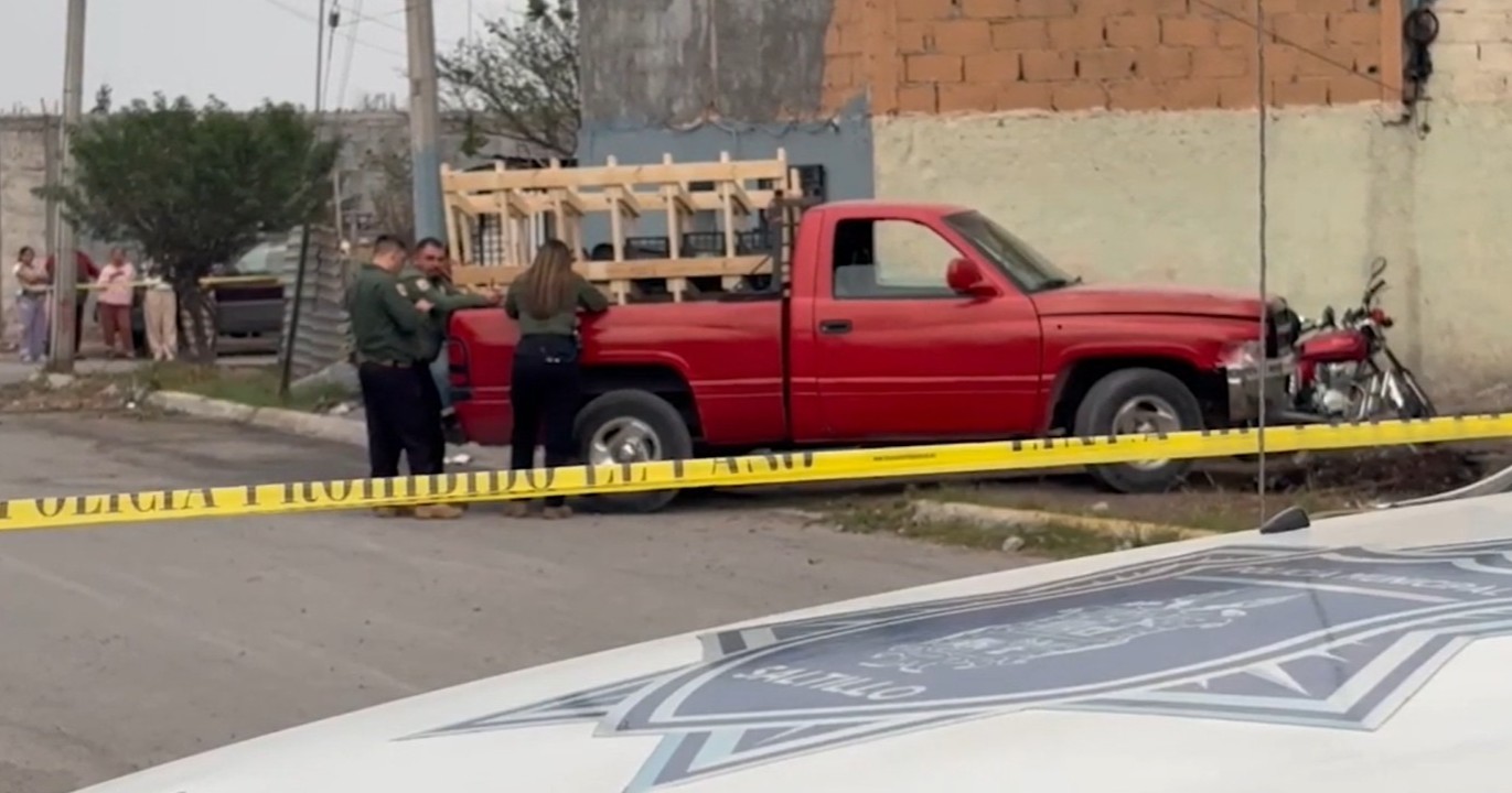 ¡Termina en tragedia! Hombre cae y muere en la banqueta al sur de Saltillo