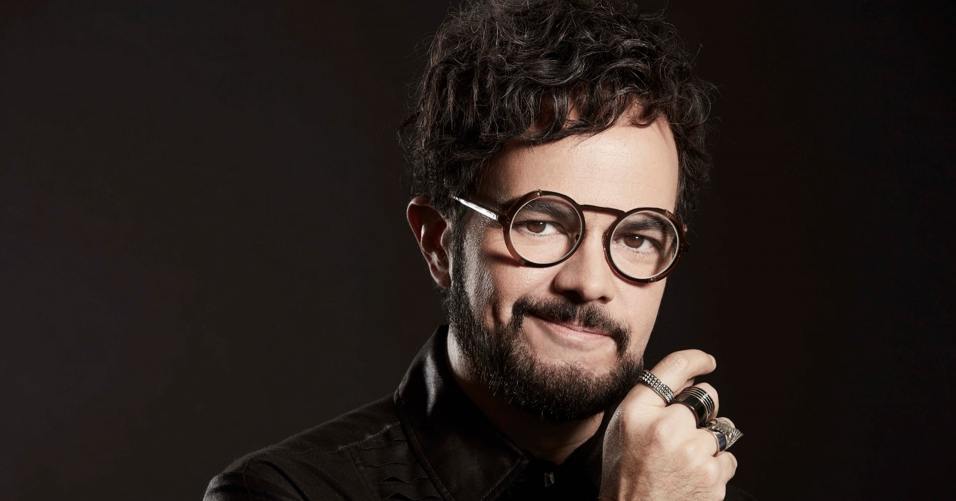 Aleks Syntek ofreció emotivo concierto en el auditorio Nacional