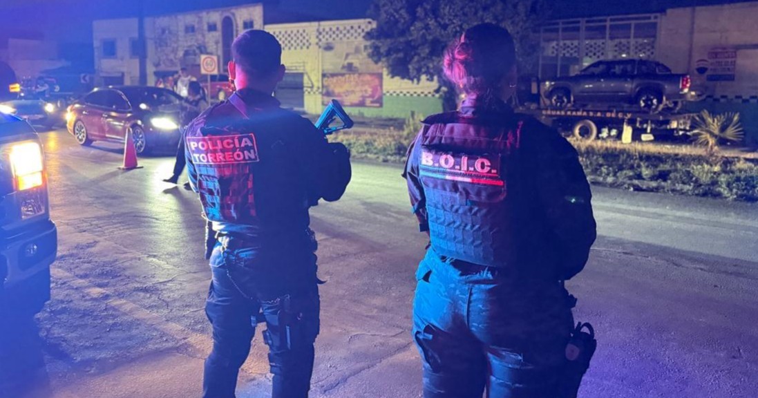 Operativos dejan dos detenidos y 10 vehículos asegurados en Torreón
