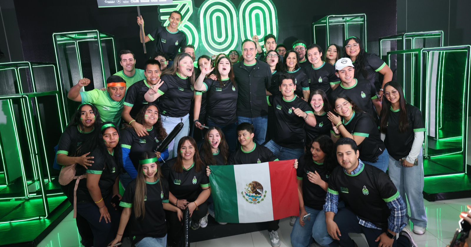 Nos reunimos con jóvenes líderes universitarios de la laguna: Manolo