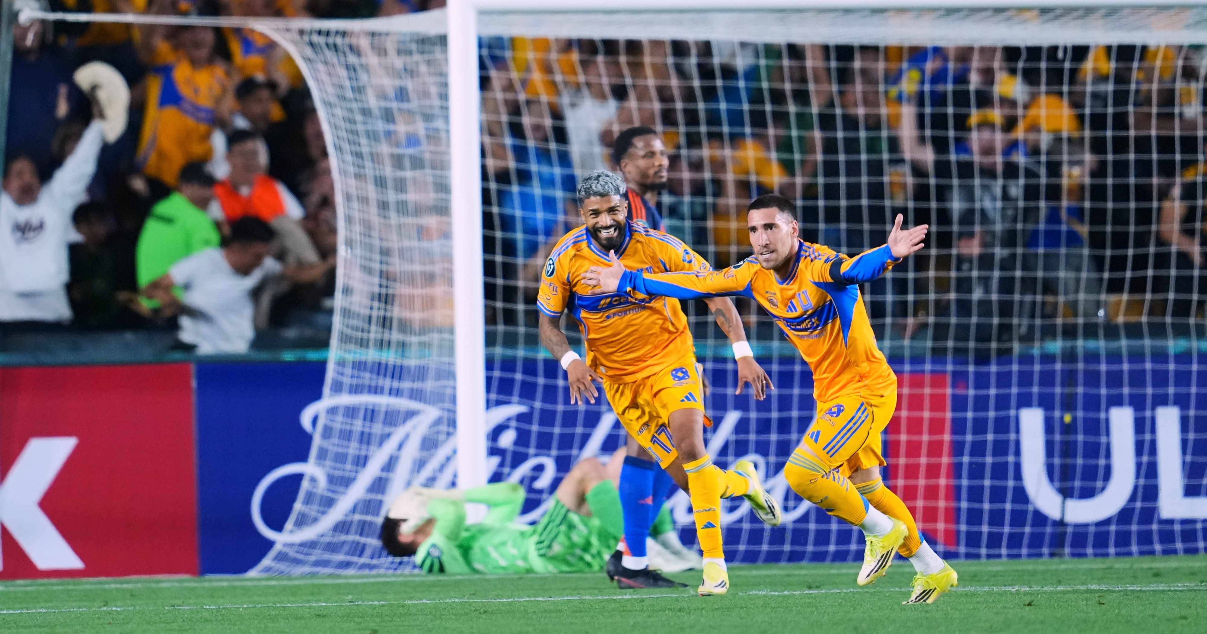 Tigres firma una remontada histórica y avanza a los Cuartos de Final