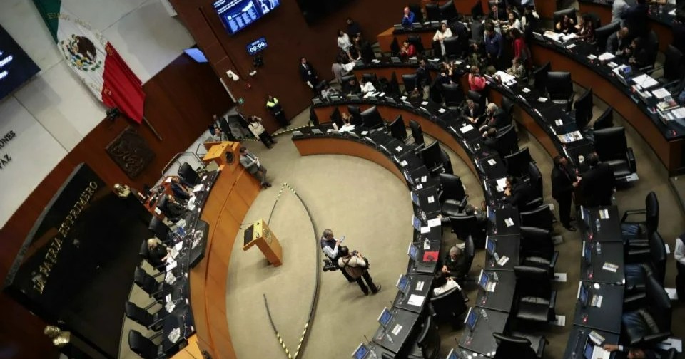 Destraban Plan B de la reforma electoral en el Senado; avanza a comisiones