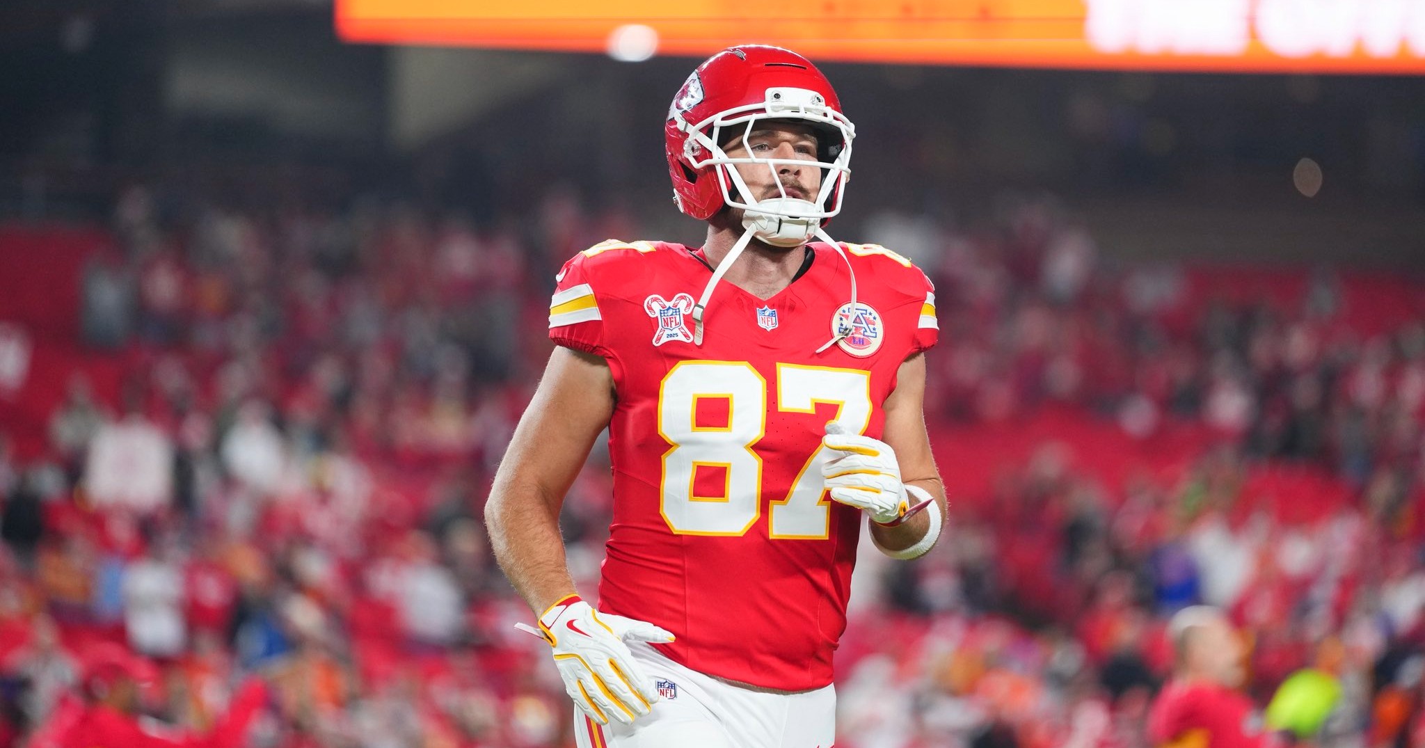 Travis Kelce firma su renovación con los Chiefs y se queda en Kansas City 