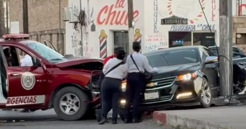 Accidente vial en Piedras Negras termina con tres personas lesionadas