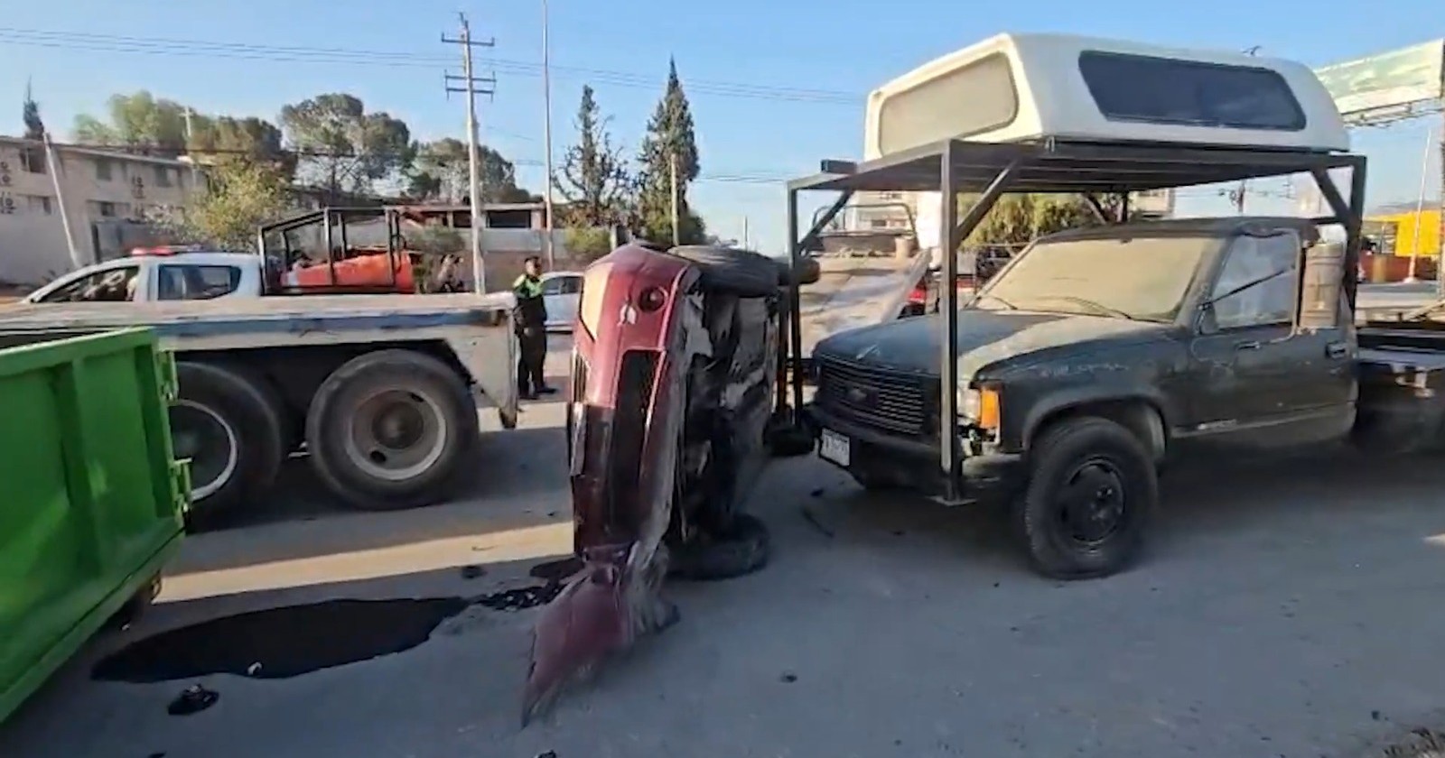 Pierde el control y provoca caos vial en Saltillo