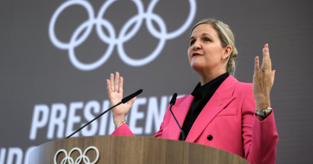 Comité Olímpico Internacional prohíbe participación de atletas transgénero en pruebas femeninas