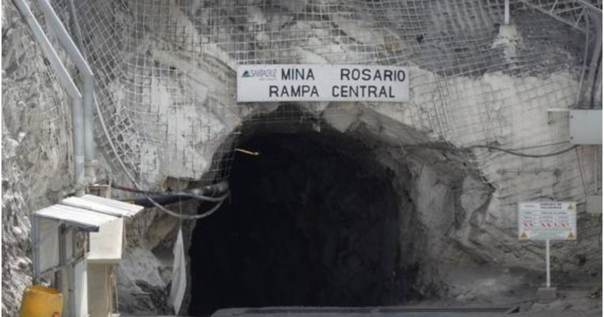 Cuatro trabajadores quedan atrapados tras derrumbe en mina de El Rosario