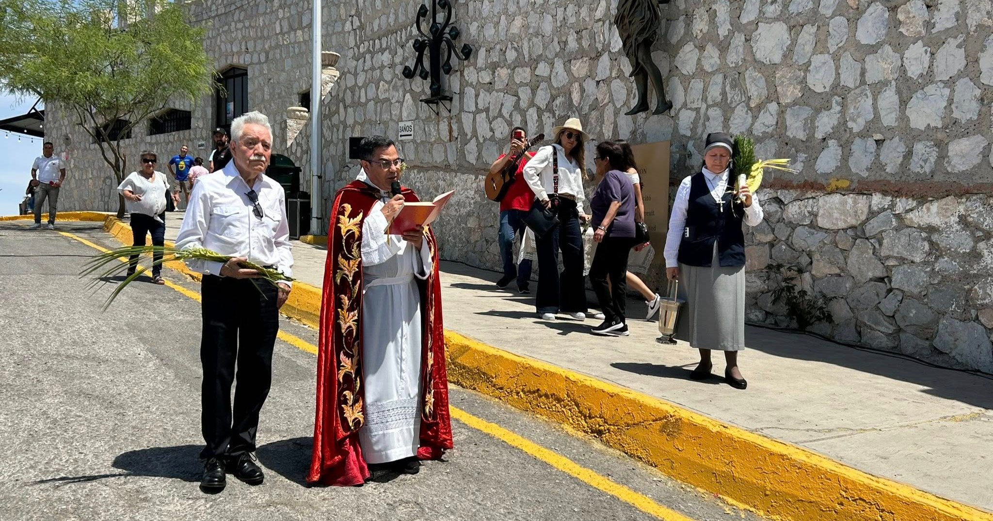 Arranca Semana Santa con Domingo de Ramos en la Laguna