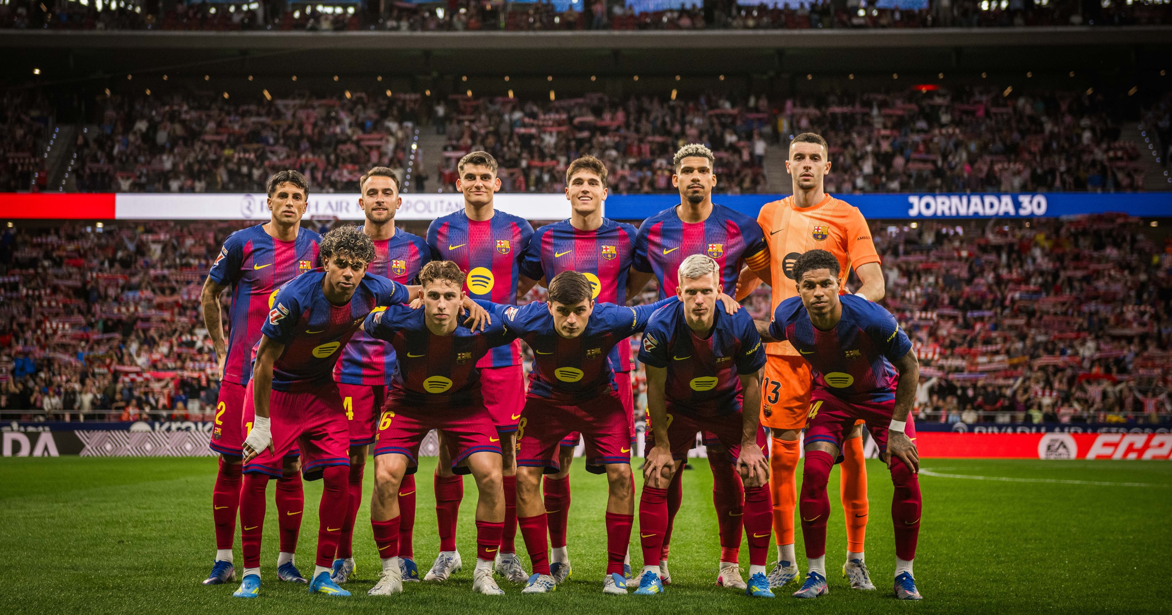 Victoria del FC Barcelona y derrota del Real Madrid encaminan el título de LaLiga 