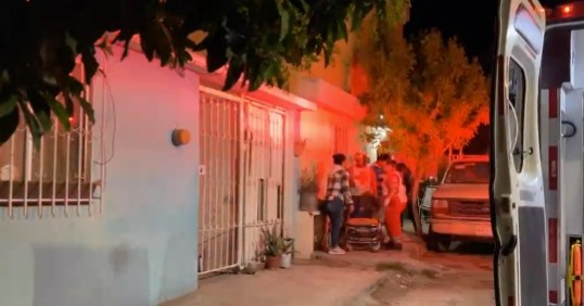 Joven es trasladado a hospital tras derrapar sobre la carpeta asfáltica