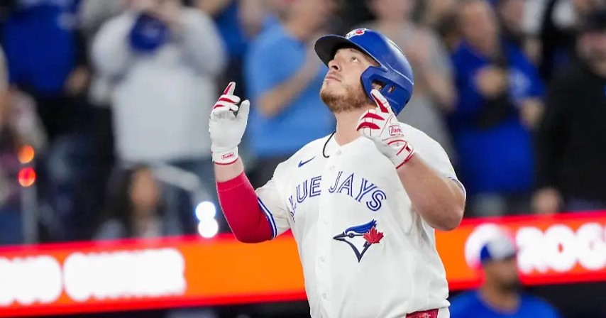Los Toronto Blue Jays confirman que Alejandro Kirk pasará por el quirófano
