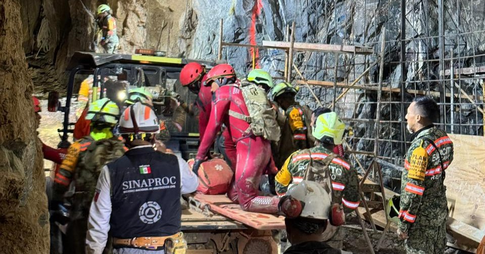 Rescatan con vida a cuarto minero tras 14 días atrapado