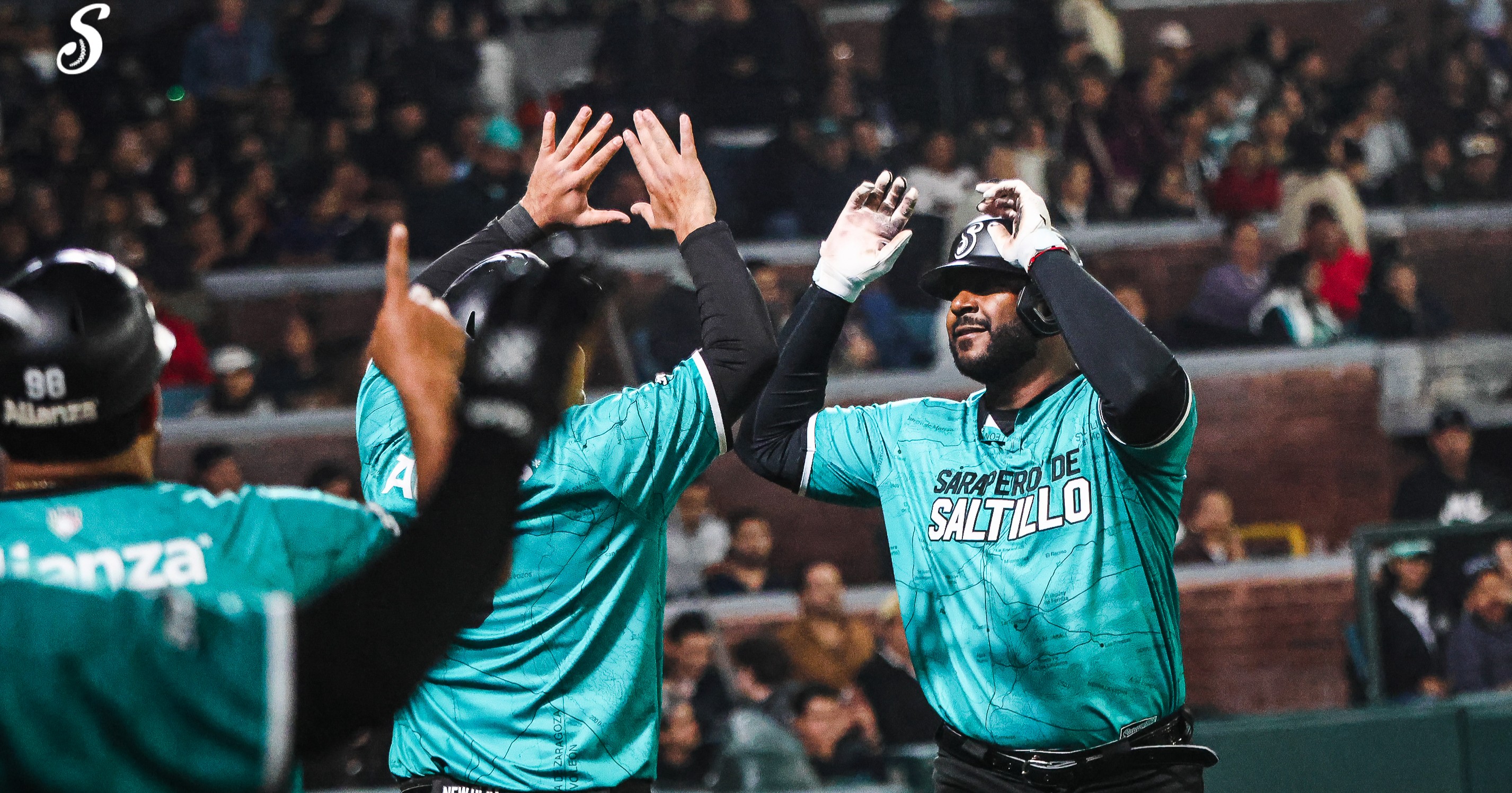 Saraperos vence 11-5 a Sultanes y se queda con el Clásico del Norte 