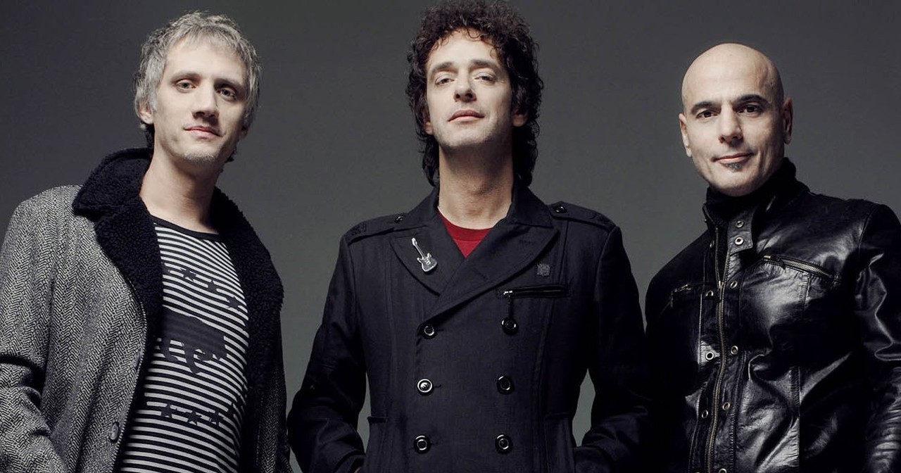 Soda Stereo ofrece disculpas tras retraso en concierto en Ciudad de México